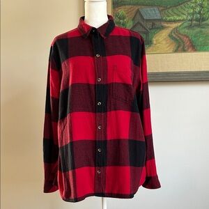Sonoma Red and Black Plaid Flannel Button front Shirt.  All cotton. Size L